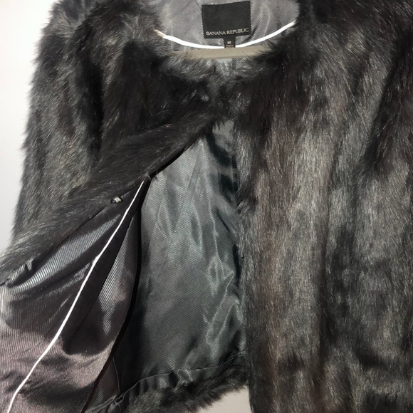 Banana republic fur cape - grey - worn once - Picture 2 of 5